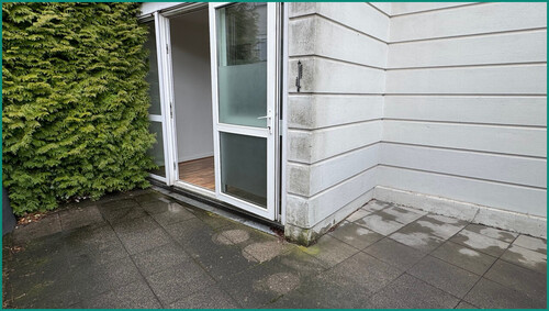 Zugang zu Terrasse der Wohnung im Erdgeschoss - 