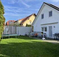 ObjNr:19772 - Neuwertiges, freistehendes ;ehrgenerationenhaus mit schönem Gaten, Garage und Terrassen - Sprendlingen