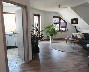 ObjNr:19746 - Wunderschöne und licht durchflutete 4 Zimmer ETW in zentraler Lage von Leimen