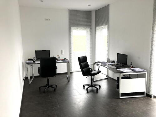 Foto - Zweifamilienhaus mit 210,00 m² in Massenbachhausen zum Kaufen