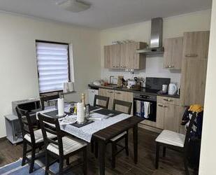 ObjNr:19649 - Freistehendes Zweifamilienhaus mit großem Grundstück und Garage - Loissin