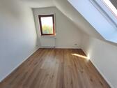 Kinder- /Arbeitszimmer Bild 2 - 