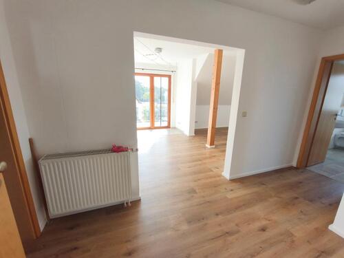Diele Bild 1 - 3 Zimmer Etagenwohnung zur Miete in Pommersfelden