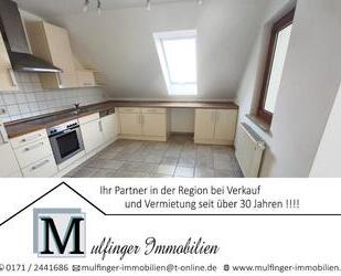 3 Zi. Wohnung im DG (1.OG) mit Balkon und Carport - Pommersfelden