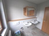 Bad mit Badewanne und Dusche Bild 4 - 