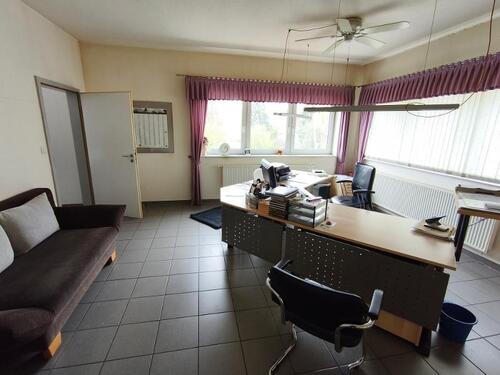 Büro 2 Bild 2 - 