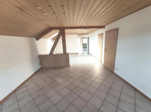 Wohn- /Esszimmer Bild 3 - Etagenwohnung mit 80,00 m&sup2; in Weisendorf zur Miete