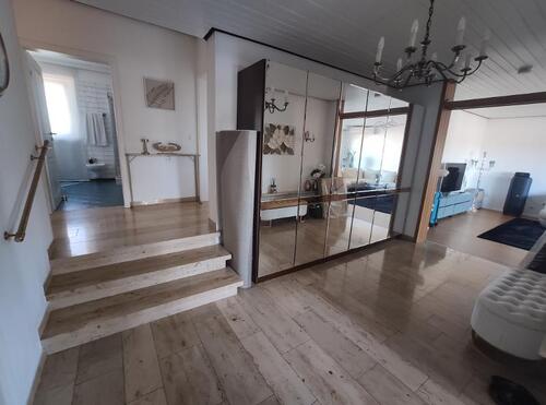 Diele / Flur Bild 2 - 5 Zimmer Etagenwohnung in Strullendorf OT