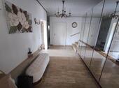 Diele / Flur Bild 1 - 5 Zimmer Etagenwohnung zur Miete in Strullendorf OT