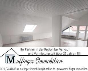 3- Zi. DG Wohnung mit 2 Balkonen und Garage - Hemhofen