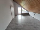 Kinder- /Arbeitszimmer mit Zugang zum zweiten Balkon Bild 3 - 