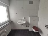 Bad mit Badewanne und Dusche Bild 4 - 