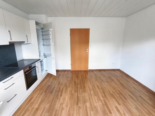 Küche mit Essplatz Bild 3 - Etagenwohnung mit 70,00 m&sup2; in Pommersfelden zur Miete