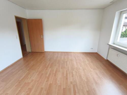 Wohn- /Eszimmer mit offener Küche Bild 4 - 