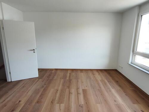 OG: Schlafzimmer mit Ankleide Bild 4 - 