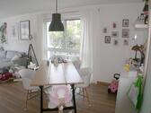 Wohnen / Essen mit Zugang zu Terrasse / Garten Bild 2 - 4 Zimmer Etagenwohnung in Höchstadt
