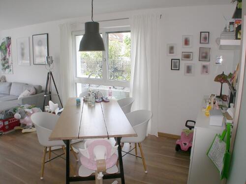 Wohnen / Essen mit Zugang zu Terrasse / Garten Bild 2 - 4 Zimmer Etagenwohnung in Höchstadt