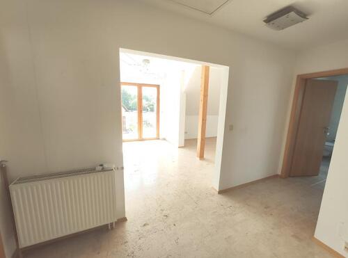Diele Bild 3 - Etagenwohnung mit 73,00 m² in Pommersfelden zur Miete