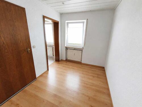 Garderobe / Diele Bild 1 - 3 Zimmer Etagenwohnung zum Kaufen in Hessdorf