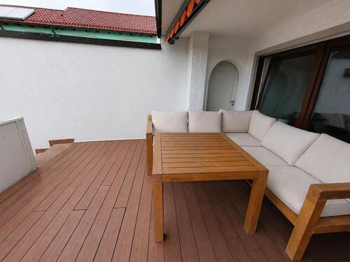 Terrasse mit Zugang zum Garten Bild 1 - 