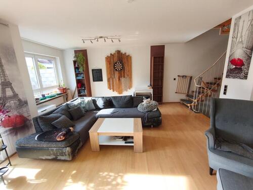 Wohnbereich mit Zugang zu Terrasse / Garten Bild 4 - 