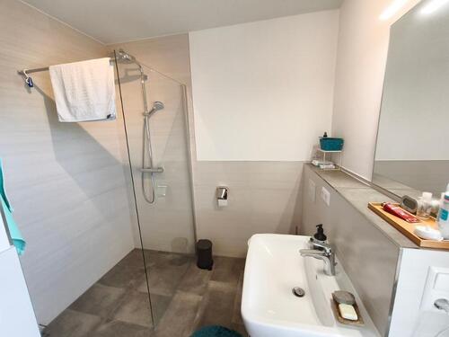 Bad mit Dusche OG Bild 1 - 