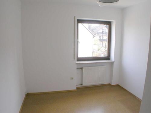 Kind 1 / Ankleidezimmer Bild 1 - 
