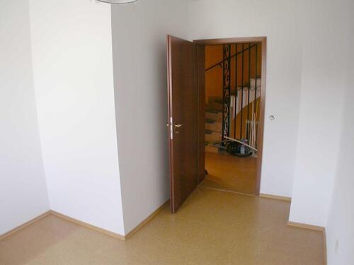 Kind 1 / Ankleidezimmer Bild 2 - 