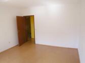 Elternschlafzimmer mit Zugang zum Balkon Bild 2 - 