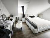 Schlafzimmer Bild 1 - 