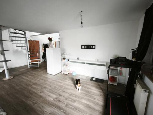 Diele mit Zugang zu Wohn- /Essbereich Bild 6 - 