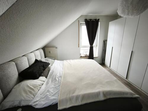 Schlafzimmer Bild 2 - 