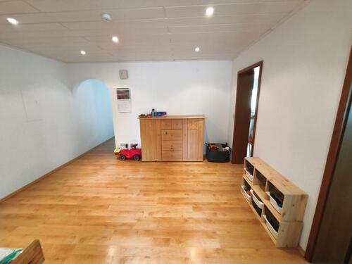 Garderobe / Diele Bild 3 - Etagenwohnung mit 108,82 m&sup2; in Hessdorf zum Kaufen