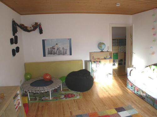 Elternschlafzimmer mit Zugang zum Garten Bild 4 - 