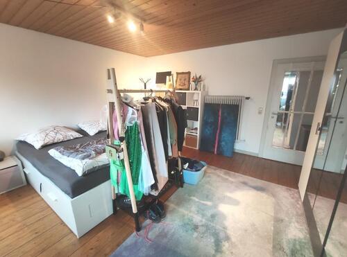 2.OG: Elternschlafzimmer Bild 3 - 