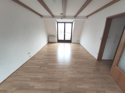 Wohnzimmer mit Balkon BIld 2 - 