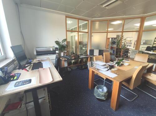 Büro 1 Bild 1 - 