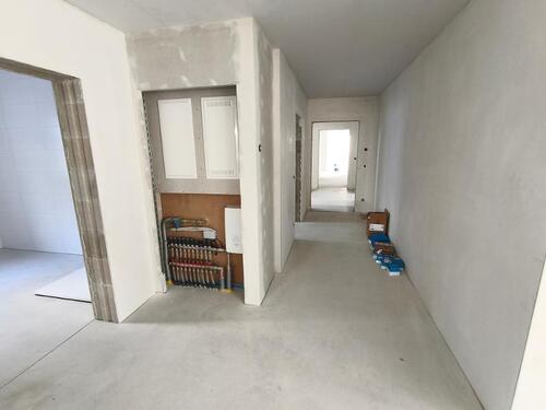 Diele Bild 2 - 4 Zimmer Etagenwohnung in Adelsdorf OT