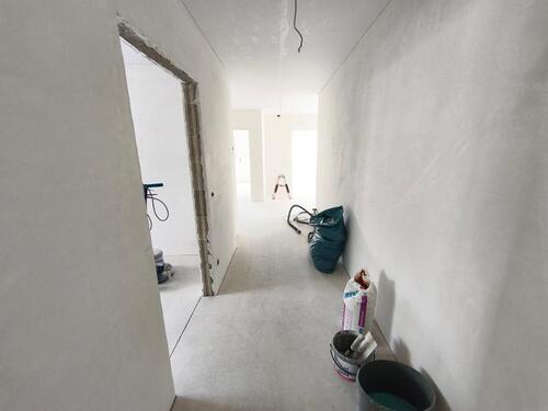 Diele / Garderobe Bild 1 - 4 Zimmer Etagenwohnung zur Miete in Adelsdorf OT