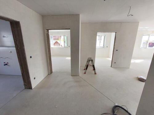 Wohnen / Essen / Küche mit Zugang zum Balkon Bild 1 - 