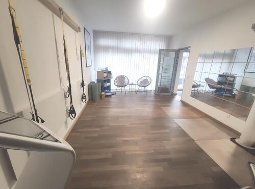 Fitnessraum mit Sportfläche Bild 1 - Gewerbegrundstück in Lichtenfels