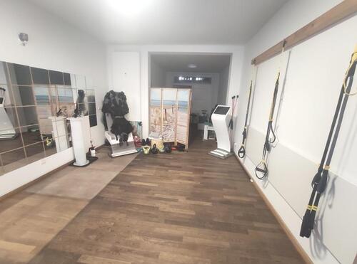 Fitnessraum mit Sportfläche Bild 2 - Gewerbegrundstück in Lichtenfels zur Miete