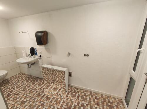 WC / Dusche Bild 1 - 