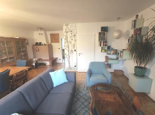 Wohn- /Esszimmer mit Zugang zu Terrasse und Garten Bild 3 - Einfamilienhaus mit 135,00 m² in Erlangen zur Miete