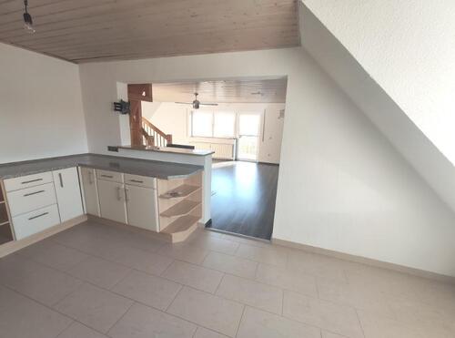 Whg. 1: Offene Küche mit Essbereich und Wohnzimmer Bild 2 - 