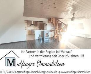 Große Maisonette mit Klimaanlagen (aktuell in 2 Wohnungen unterteilt) mit 2 Balkonen, 2 Einbauküchen und 2 Stellplätzen - Hausen