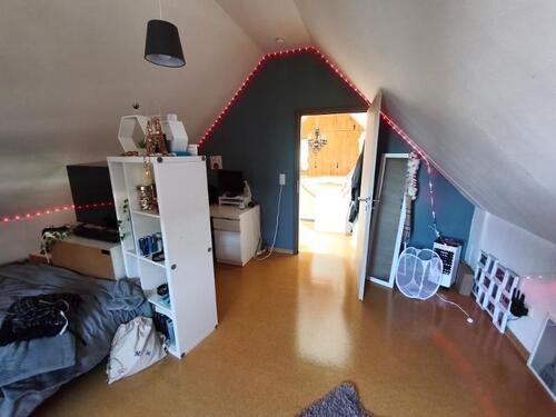 Zimmer im Spitzboden Bild 3 - 