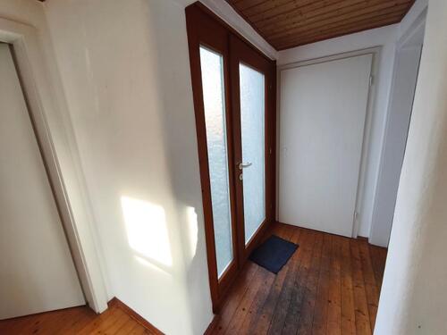 Flur Bild 1 - 2 Zimmer Etagenwohnung zur Miete in Erlangen OT