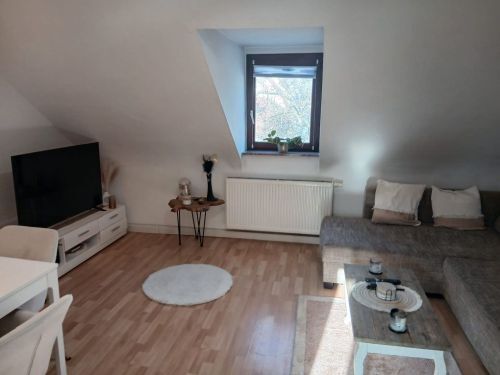 Bild - Dachgeschoßwohnung mit 90,00 m&sup2; in Schweinfurt zur Miete