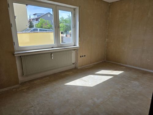 Bild - Erdgeschoßwohnung mit 117,00 m&sup2; in Oerlenbach zum Kaufen